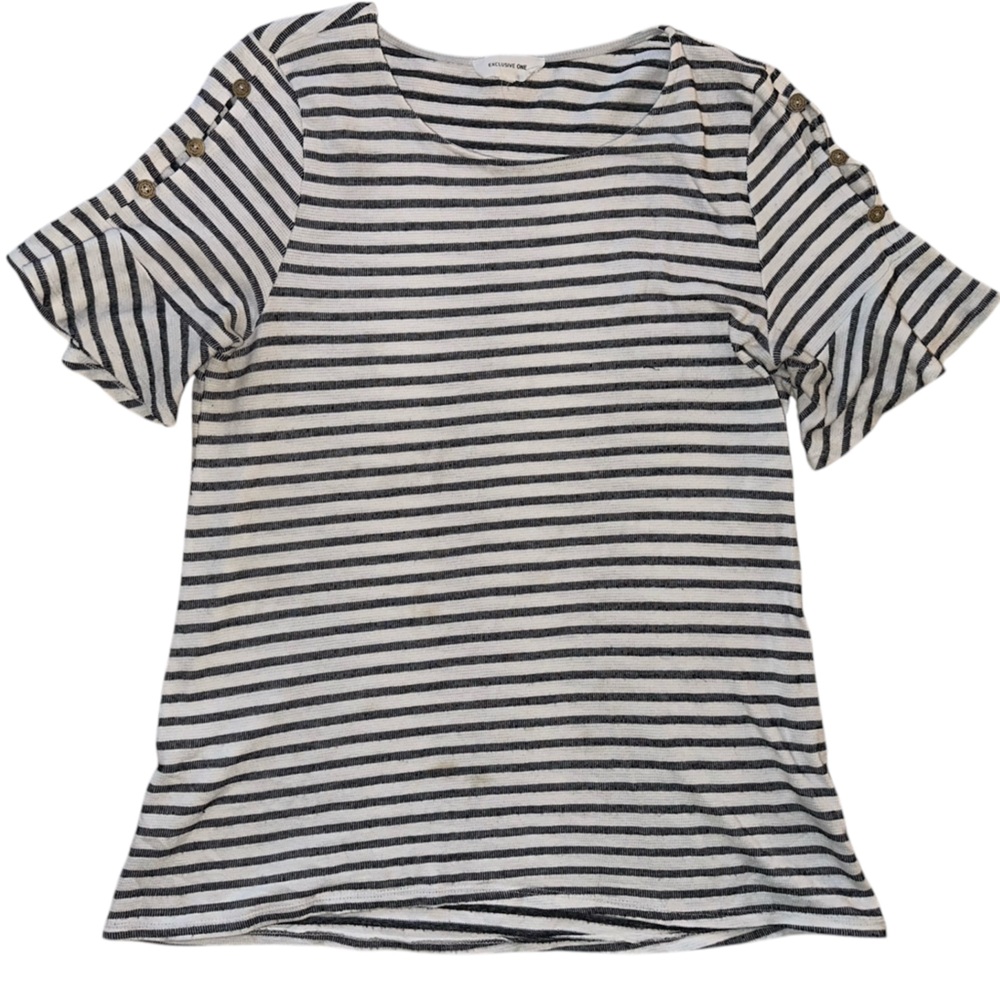 Women’s exclusive one top